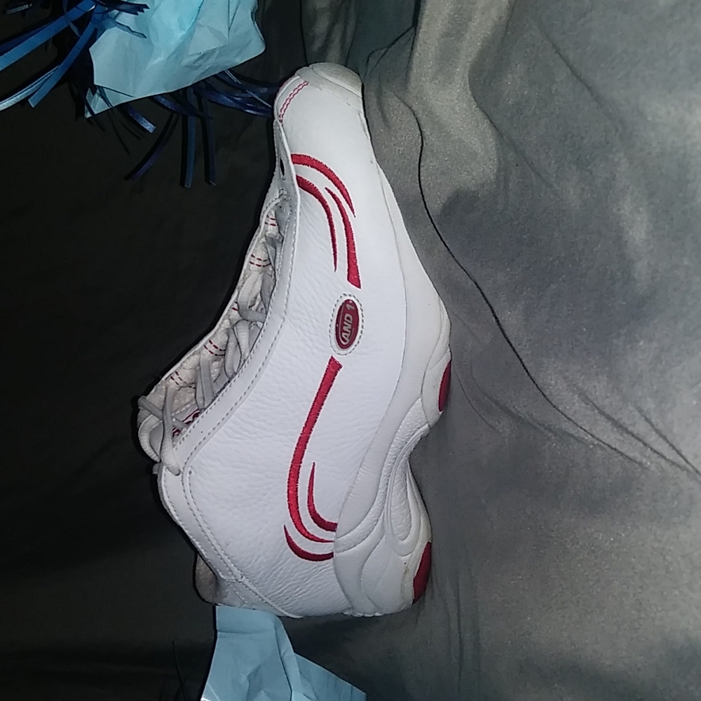 Shoes - Picture 3 of 4